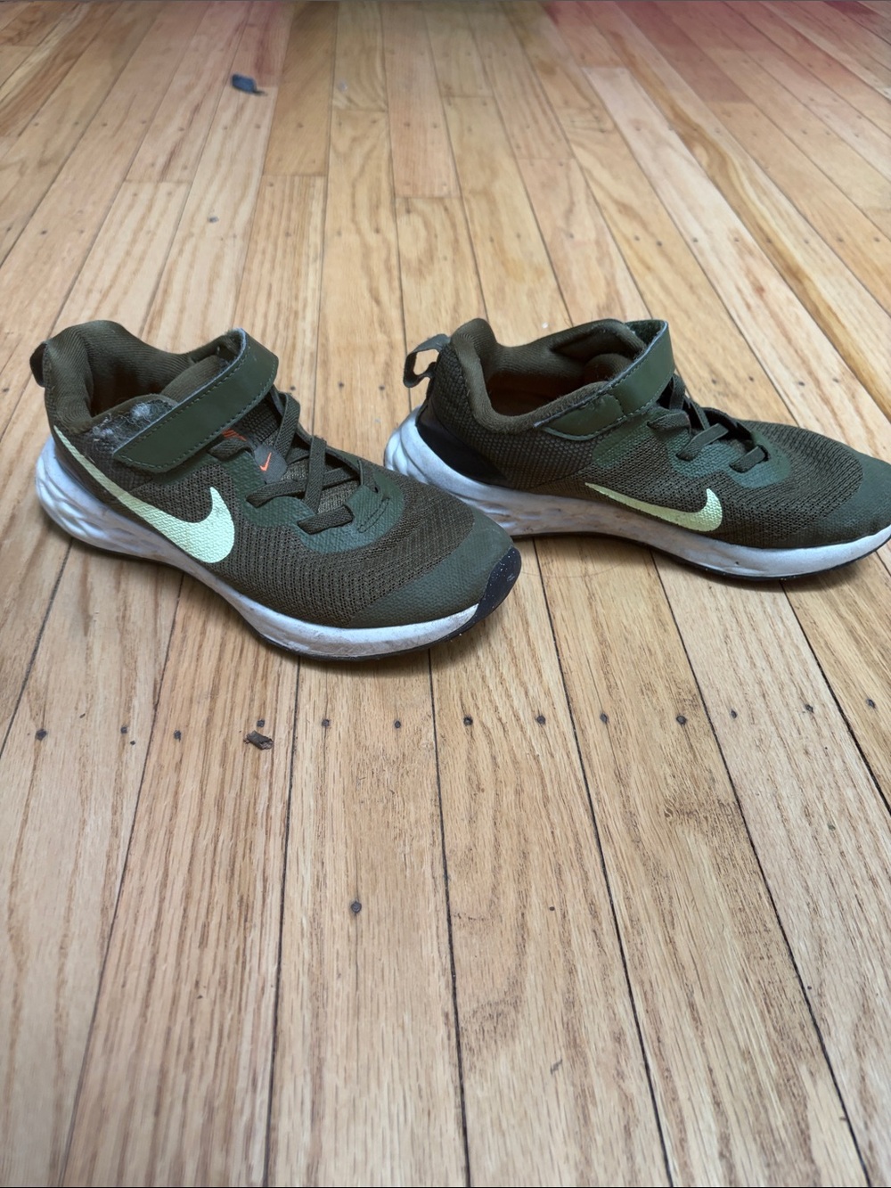 Nike Kids Olive Green Sneakers with Mint Swoosh - Picture 2 of 3